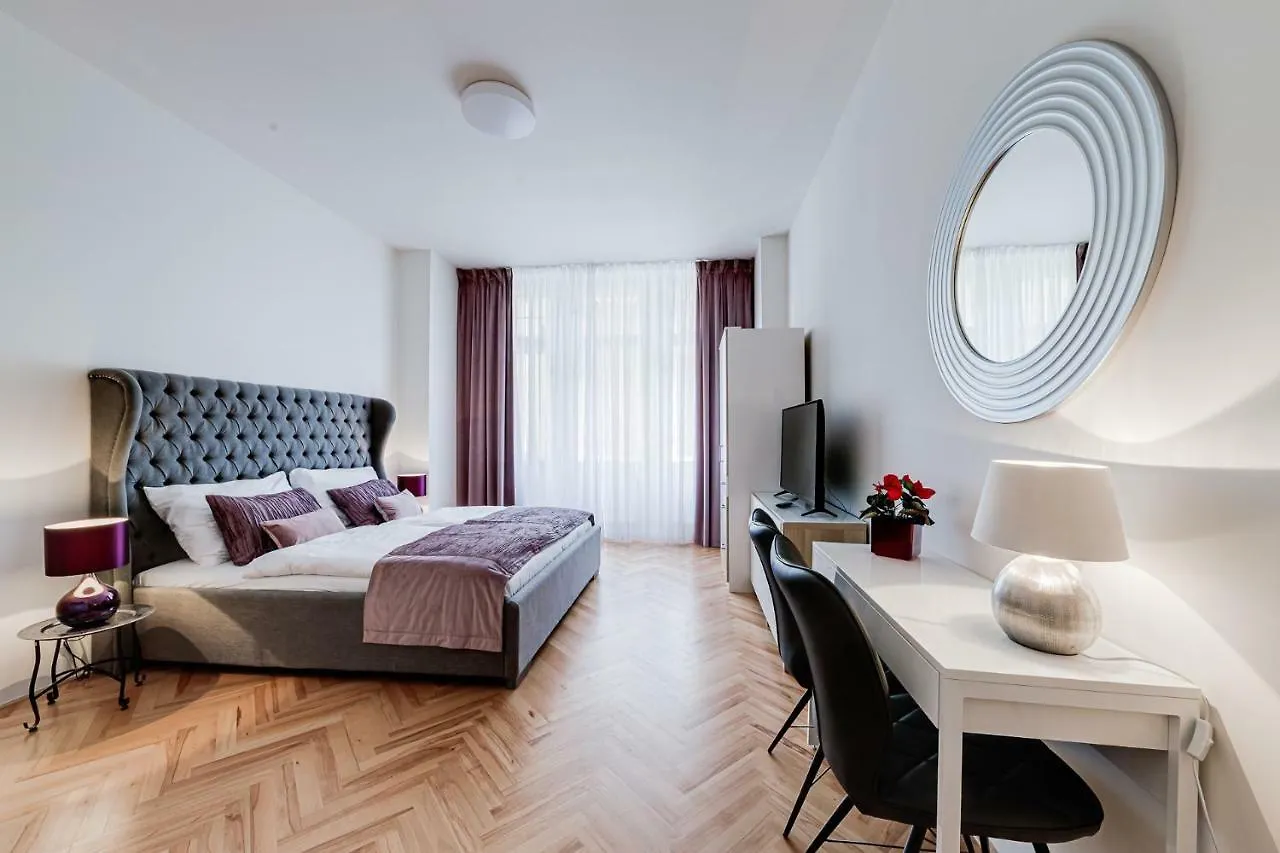 Gold Art Apartments Prague