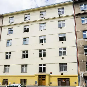  Apartamento Prison - Get Locked Up In Centre Of